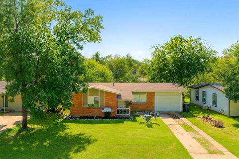 1412 Randolph Street Arlington TX 76010