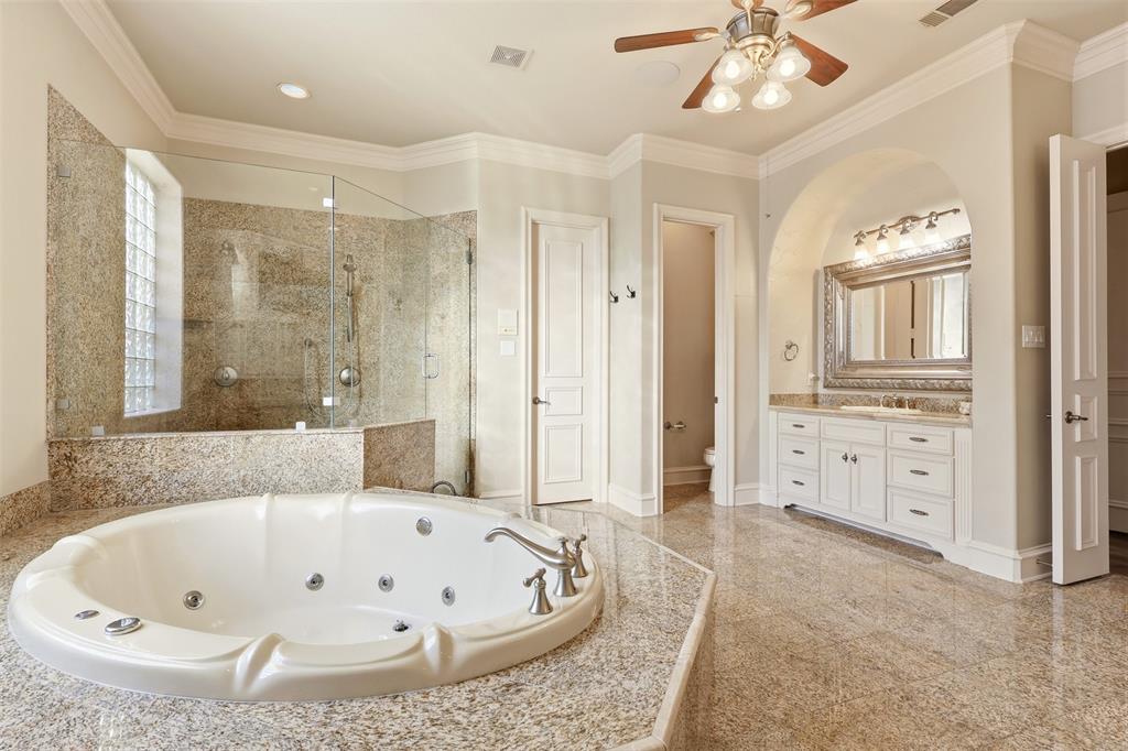 1919 Kings Pass, Heath, TX, 75032, USA, 4 Bedrooms Bedrooms, ,5 BathroomsBathrooms,Residential,Active,1919 Kings Pass,21283784