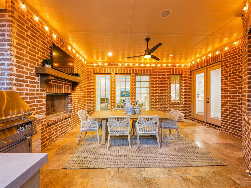 4118 Fallbrook Drive