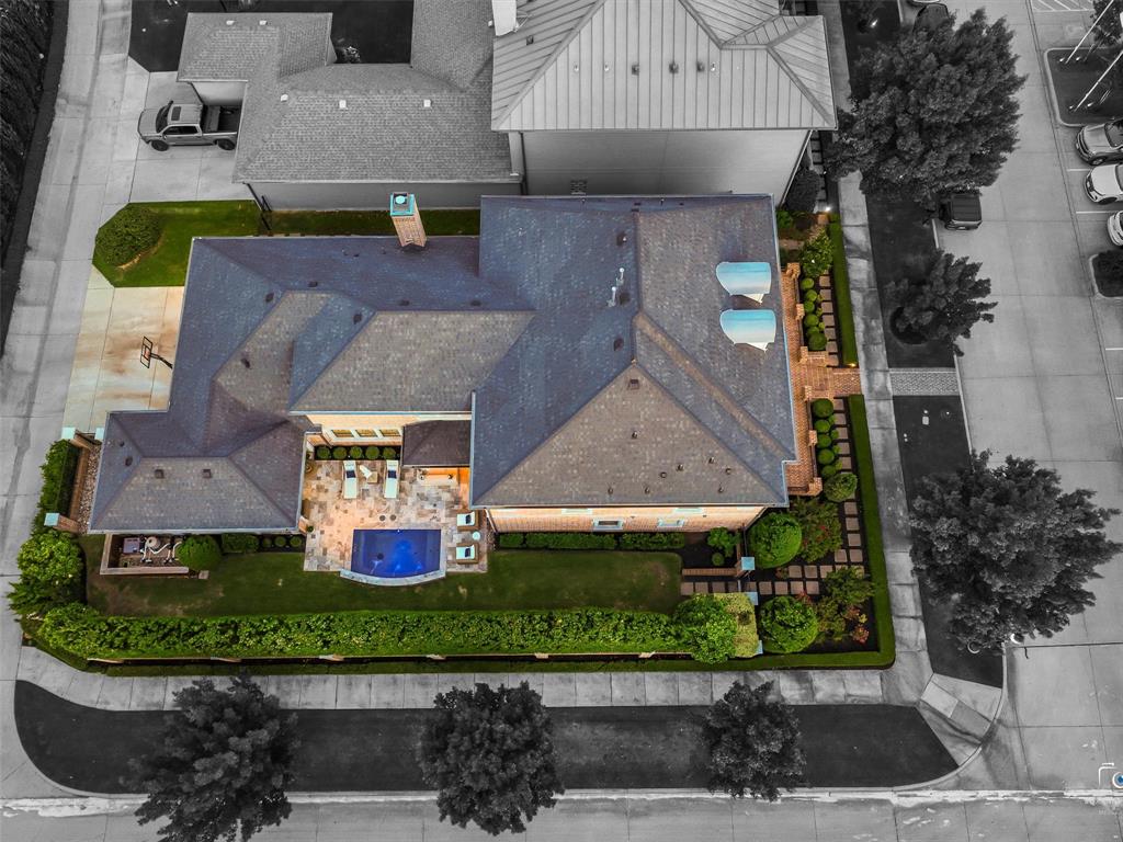 4118 Fallbrook Drive