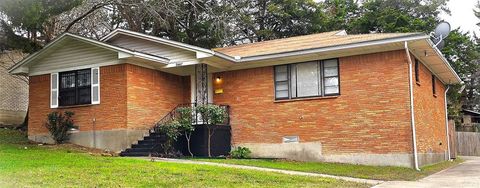 Photo of 5447 Singing Hills Drive, Dallas, TX 75241 (MLS # 21100254) Photo of 5447 Singing Hills Drive, Dallas, TX 75241 (MLS # 21100254)