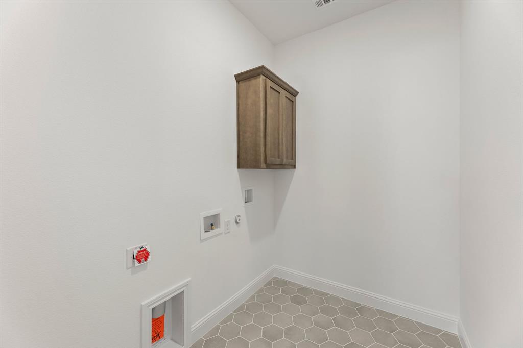 Country Lakes - Residential