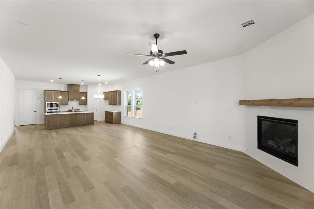 Country Lakes - Residential