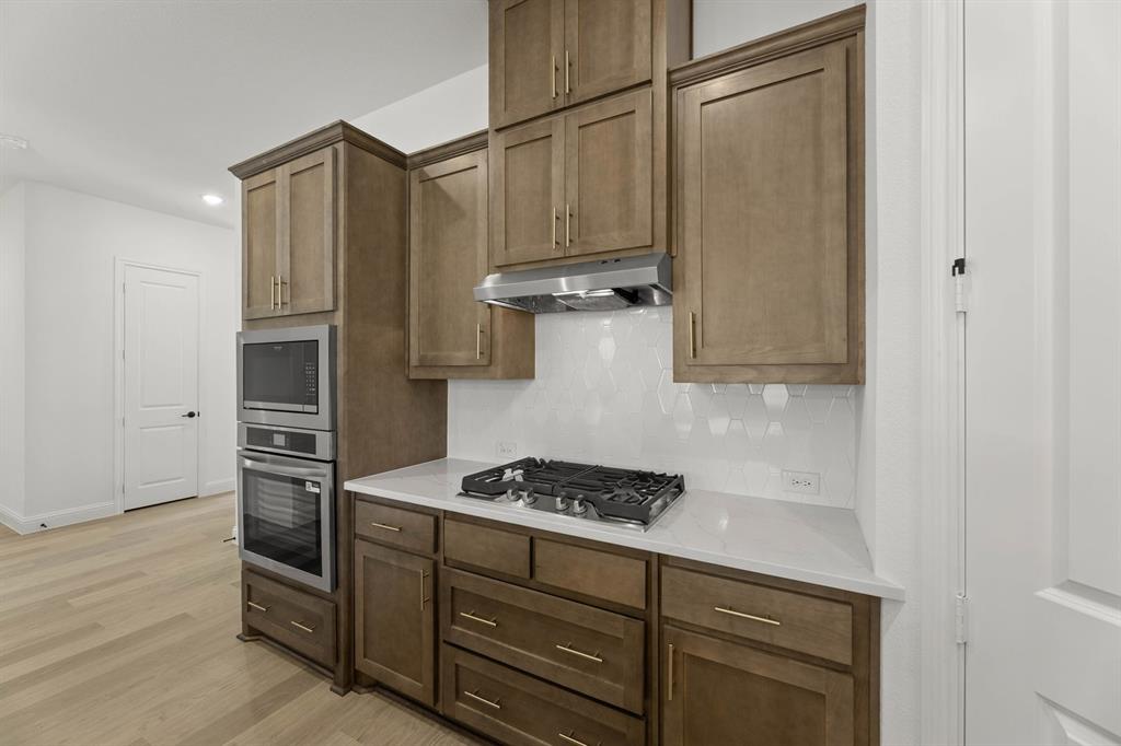 Country Lakes - Residential