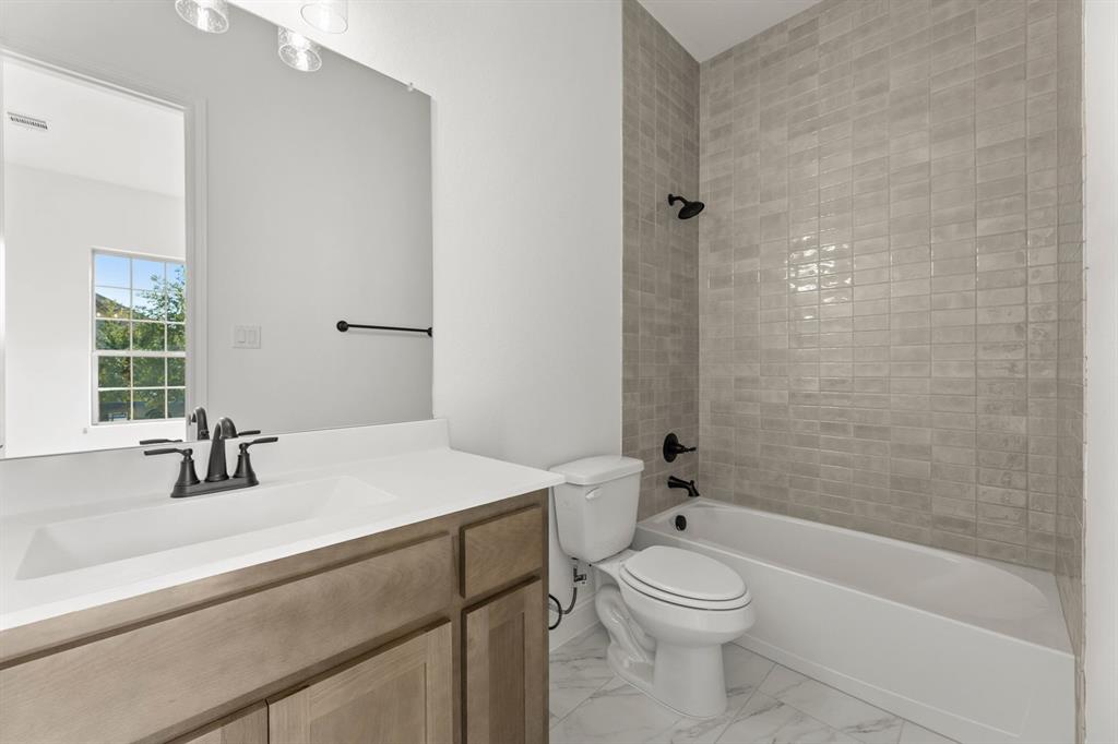 Country Lakes - Residential