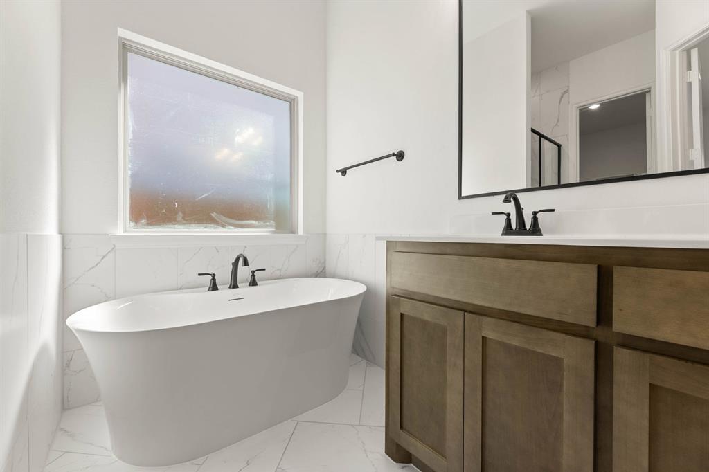 Country Lakes - Residential