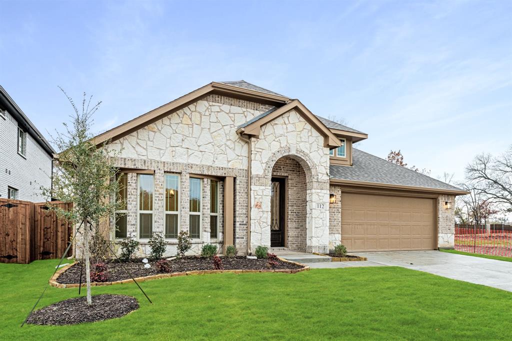 112 Saddlewood Trail
