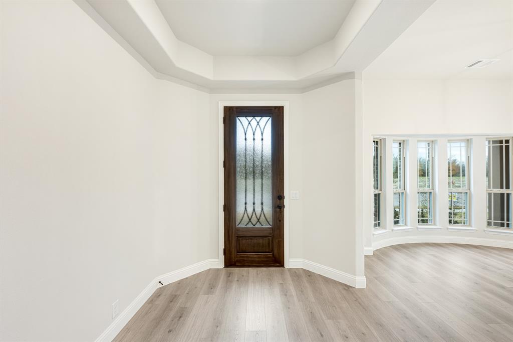 112 Saddlewood Trail