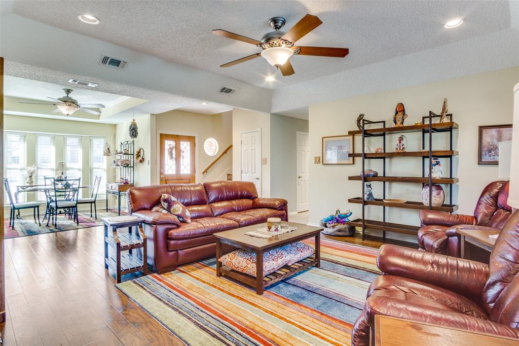 10124 Wandering Way Street