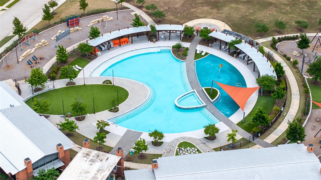 The Ridge at Northlake - Residential