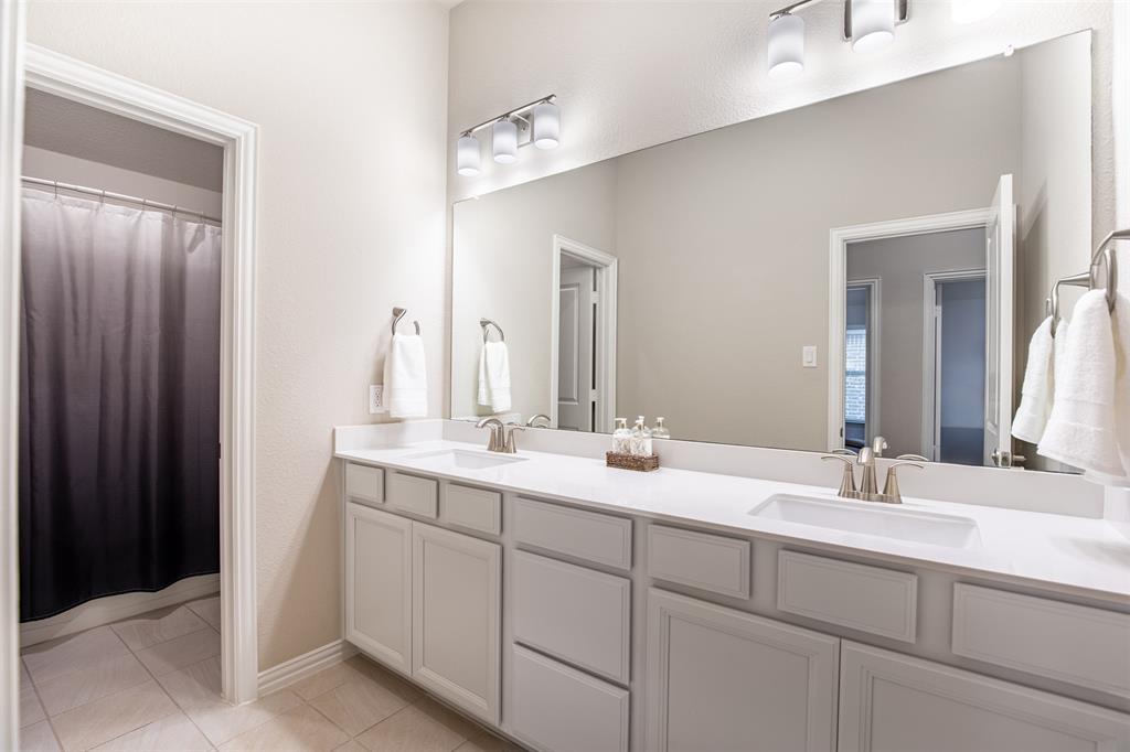 The Ridge at Northlake - Residential