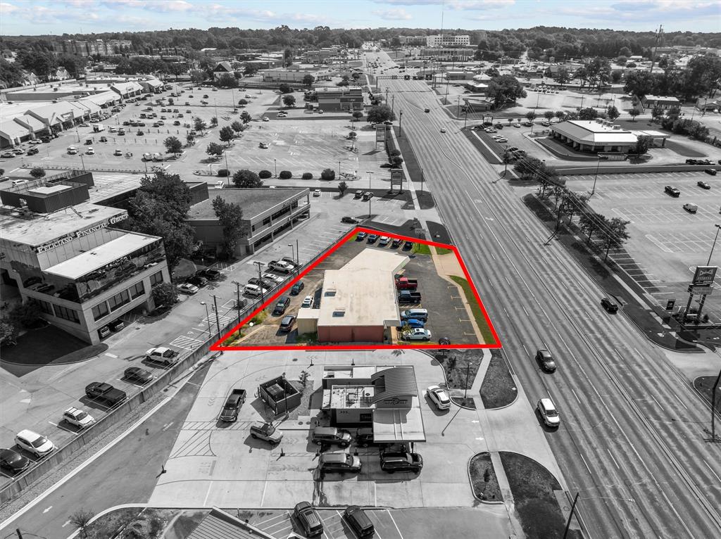 1816 E Southeast Loop 323