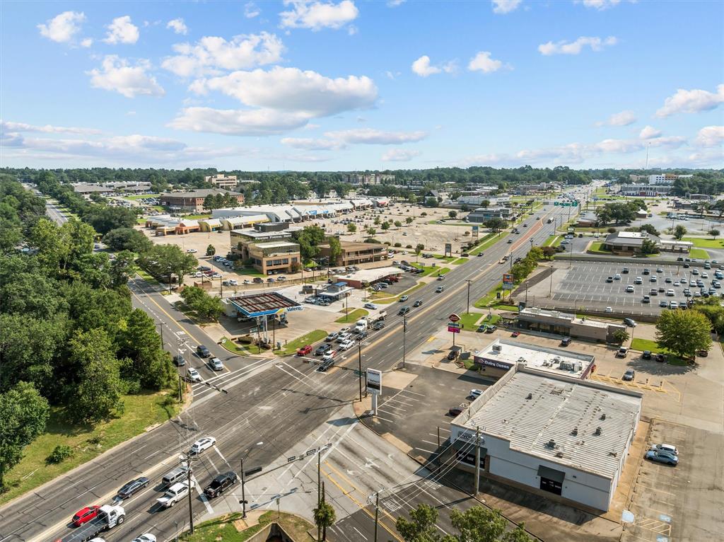 1816 E Southeast Loop 323