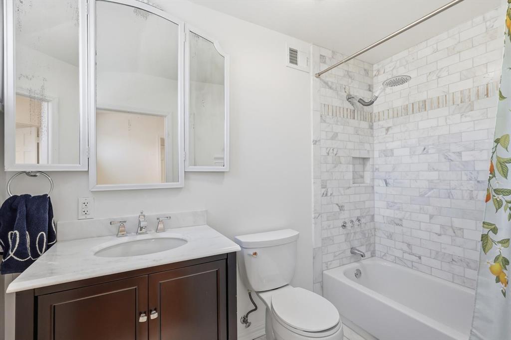 Country Club Estates - Residential