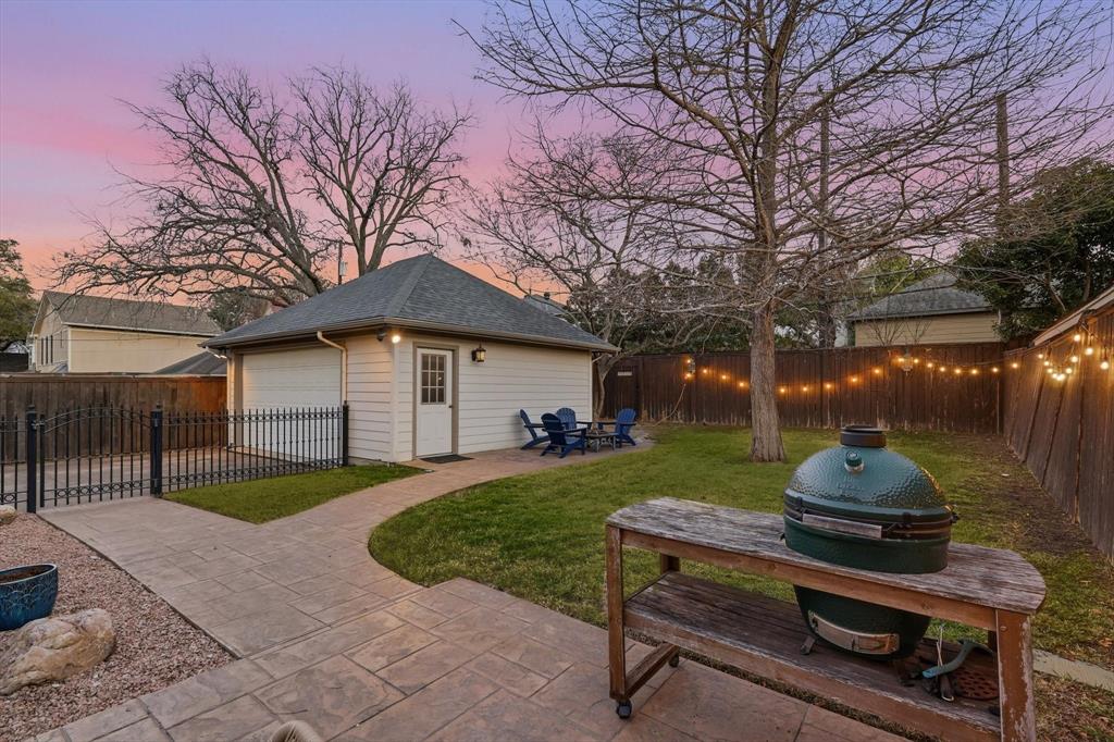 Country Club Estates - Residential