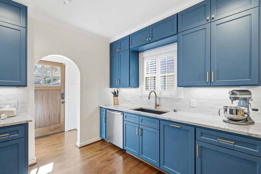 Country Club Estates - Residential