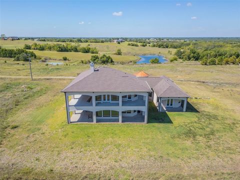 A home in Farmersville