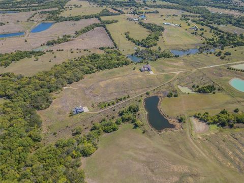 A home in Farmersville