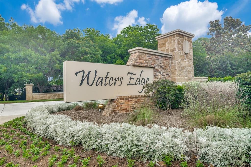10002 Edgeway Circle
