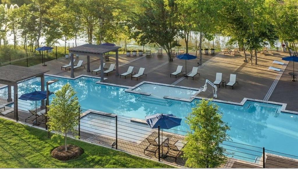 South Oak 60s - Residential