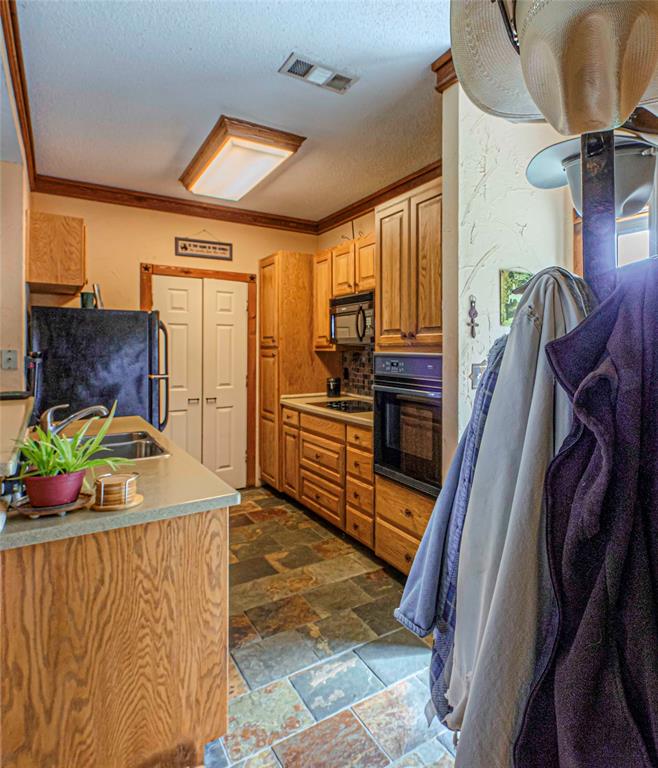 Cee-Bar Ranch 16 - Farm