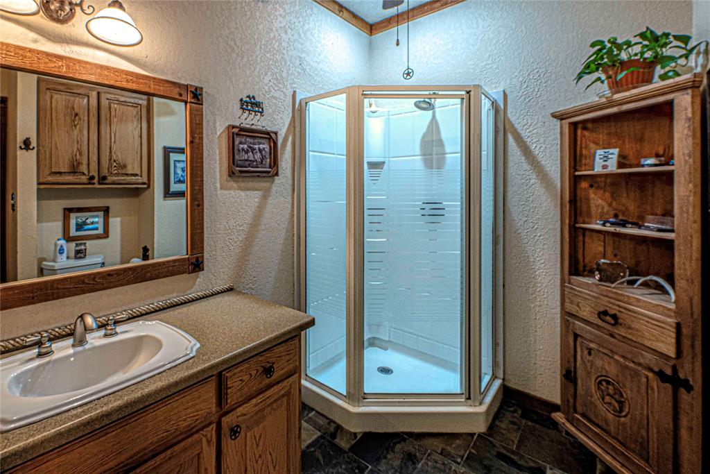 Cee-Bar Ranch 16 - Farm