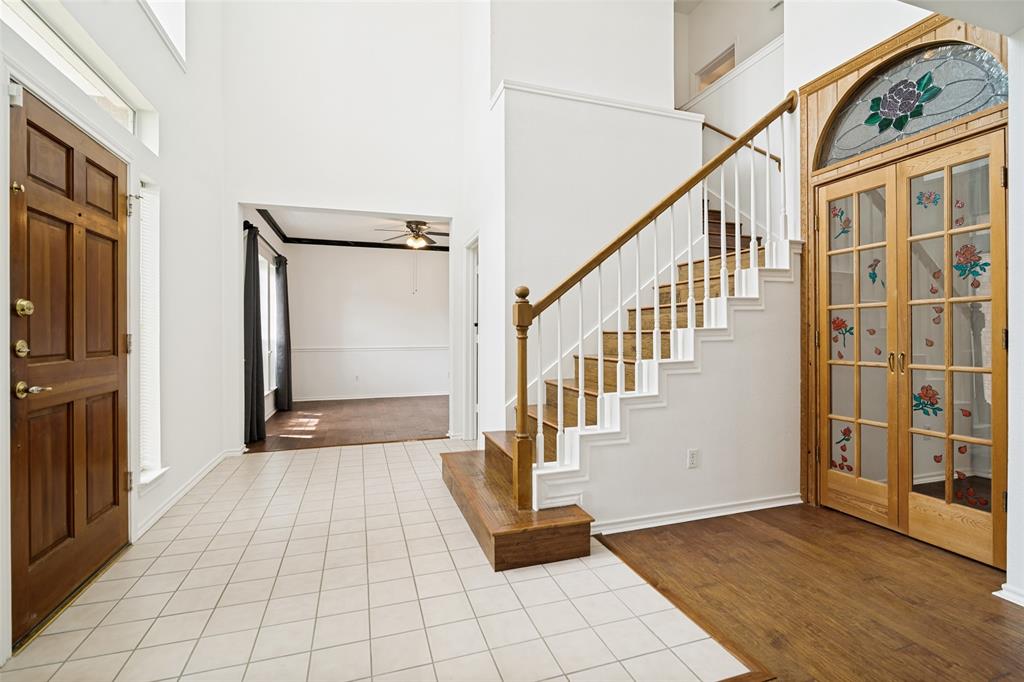 913 Bridgewater Lane