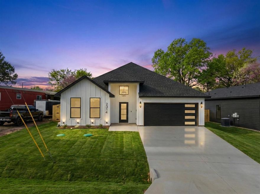Welcome to this beautifully designed brand-new 3-bedroom, 2-bathroom home in Granbury, Texas, offering the perfect blend of modern style and everyday comfort. With an open-concept layout and thoughtful finishes throughout, this home is built for both relaxed living and effortless entertaining.
Step inside to a spacious living room anchored by a sleek electric fireplace, creating a warm and inviting focal point. The open flow leads directly into the kitchen, where dark granite countertops provide a striking contrast to the bright space. A large kitchen island offers additional prep space and seating, while stainless steel appliances and abundant cabinetry make this kitchen as functional as it is stunning.
The primary suite is a private retreat designed with comfort in mind. Enjoy a spa-inspired ensuite bathroom featuring dual sinks, a glass-enclosed walk-in shower, and a spacious walk-in closet that provides plenty of storage. Two additional bedrooms offer flexibility for guests, family, or a home office, and the second full bathroom continues the home’s clean, cohesive design.
The two-car garage is finished with durable epoxy flooring, adding both style and practicality. Step outside to a covered back porch overlooking a fenced yard—perfect for outdoor dining, entertaining, or simply relaxing under the Texas sky.
Located in the highly desirable Canyon Creek subdivision, you'll enjoy access to a wealth of amenities that elevate your day-to-day lifestyle: a guarded security gate, community clubhouse, swimming pool, fishing pier, tennis courts, and multiple boat ramps. All just minutes from the charm, dining, and shopping in Granbury.
If you’re looking for modern finishes, a prime location, and a community that truly feels like home, this property delivers. Schedule your private showing today and experience Canyon Creek living at its finest.