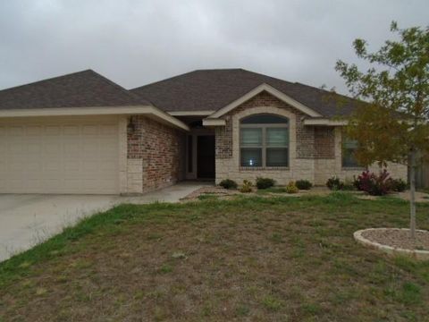 Photo of 1334 lewis & clark, Abilene, TX 79602 (MLS # 21119944)