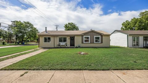 Photo of 1201 Joly Street, Ennis, TX 75119 (MLS # 21261221)