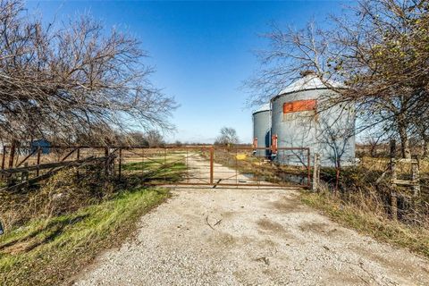 8069 County Road 623 Farmersville TX 75442