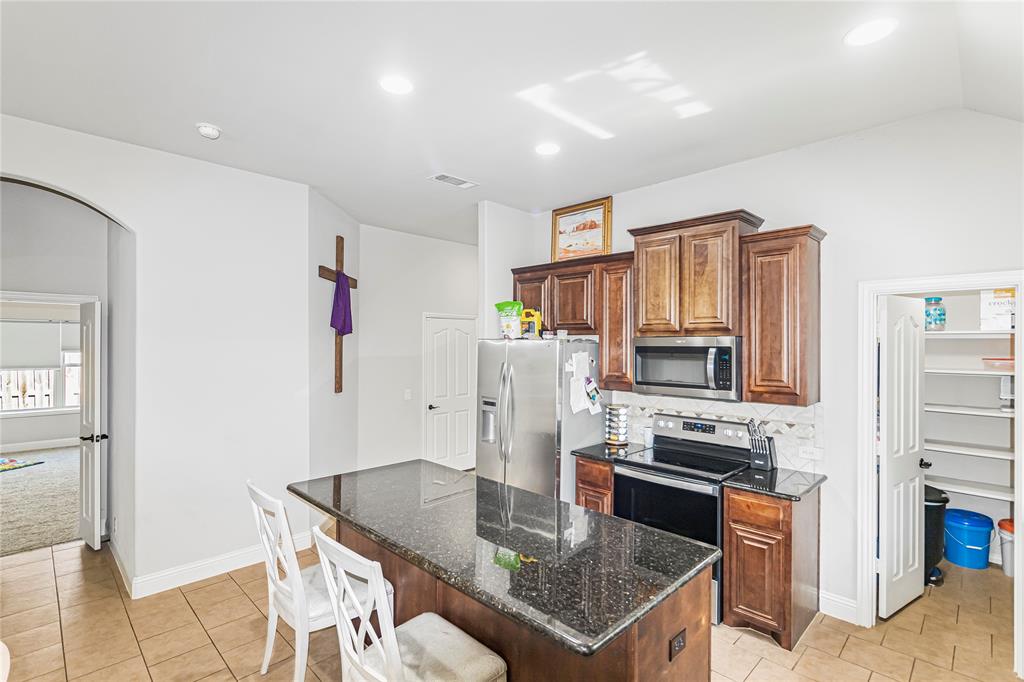 803 Lakeview Drive
