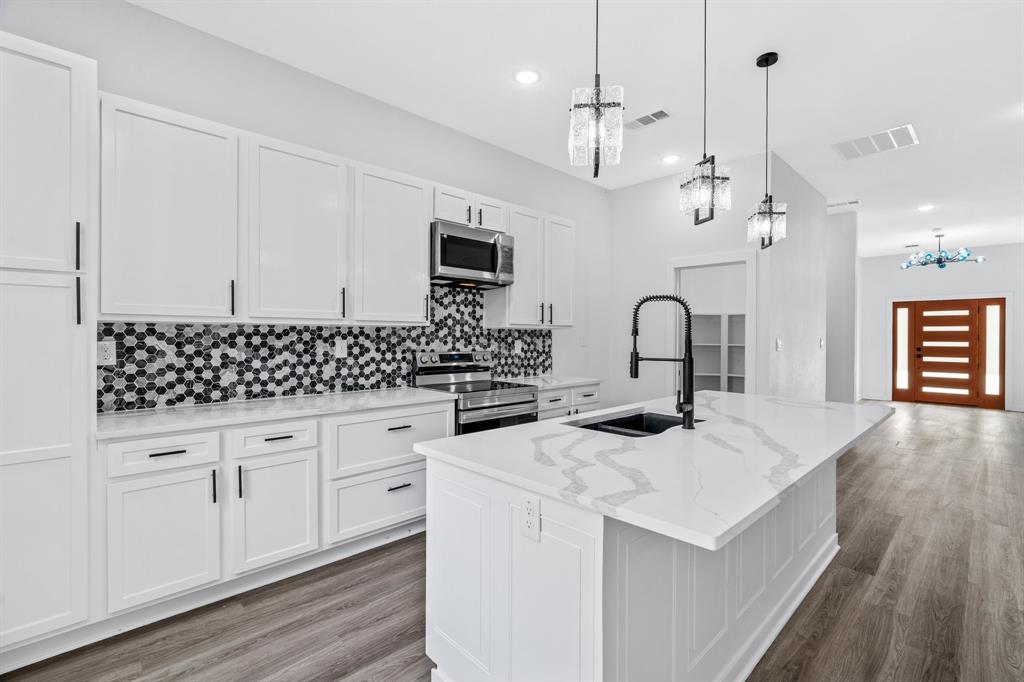 Oak Cliff Estates - Residential