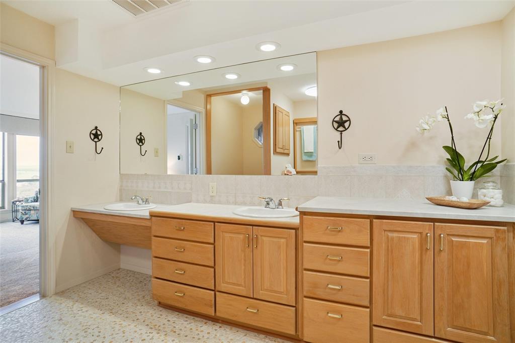 Horseshoe Bay North - Residential