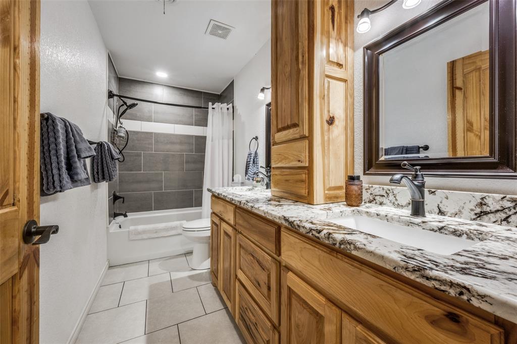 Hamilton-Roberts - Residential