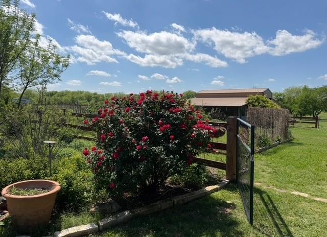 CRESTVIEW ACRES LOT 13 - Residential