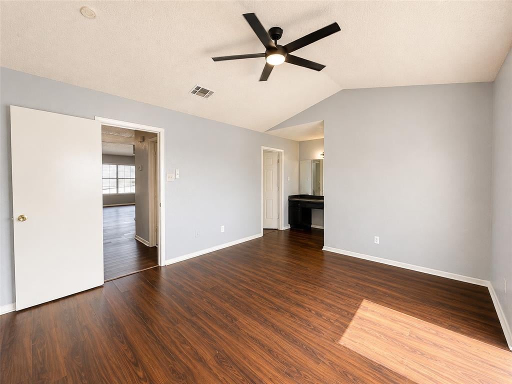 721 Lee Street 11