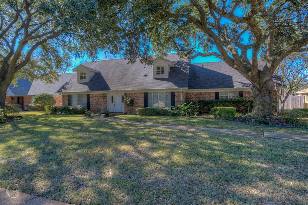 2509 N Waverly Drive