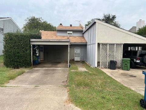 717 Cain Street Lake Dallas TX 75065