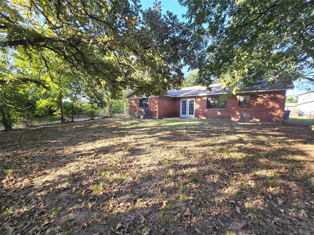 SINGING HILLS - Residential Lease