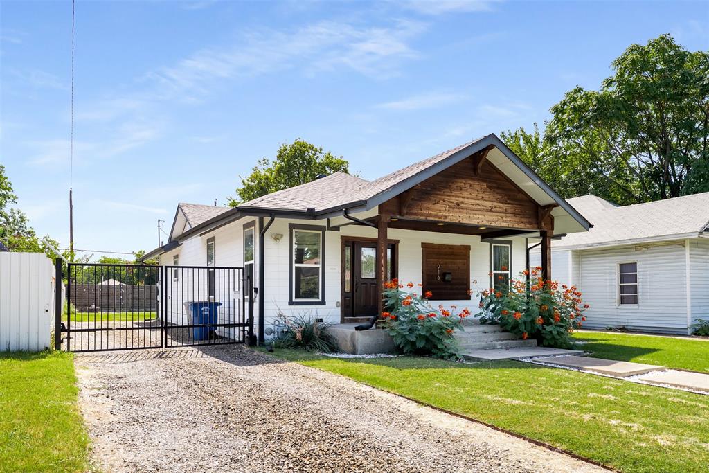 916 S Montreal Avenue