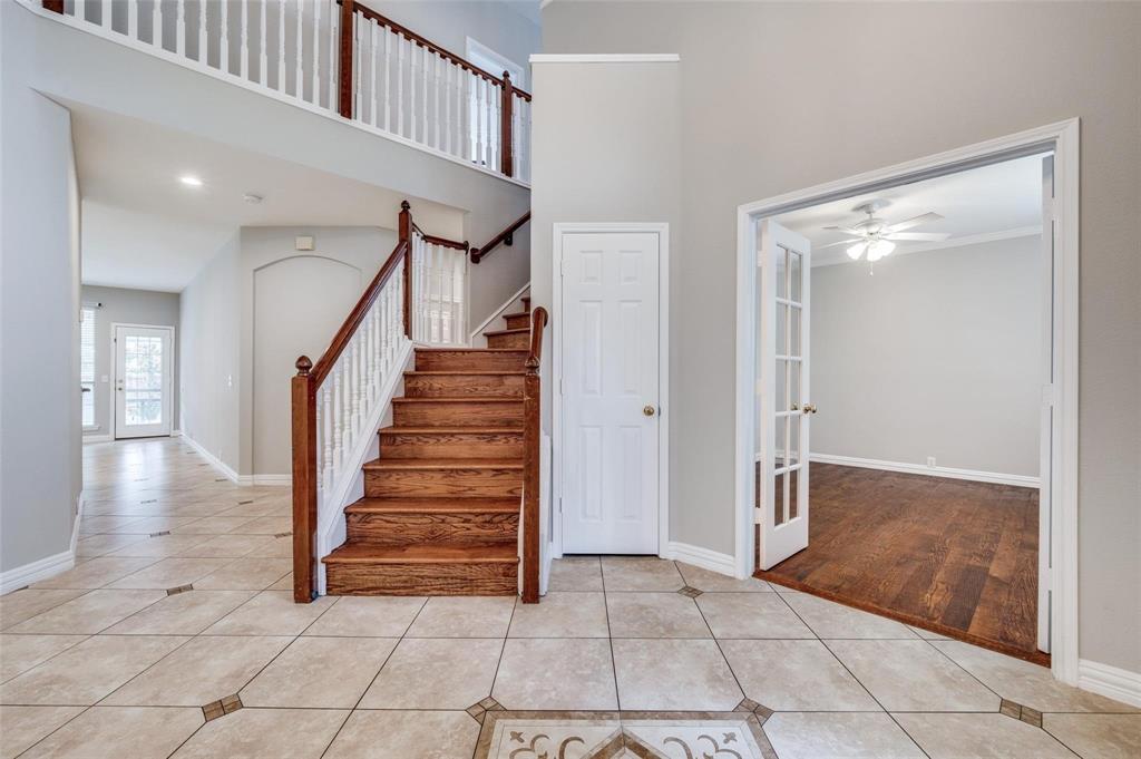 2221 Cimmaron Drive