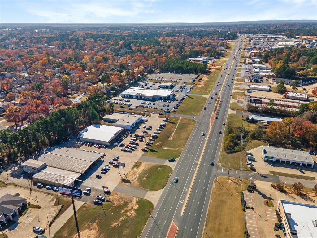 Harleys Corner - Commercial Sale