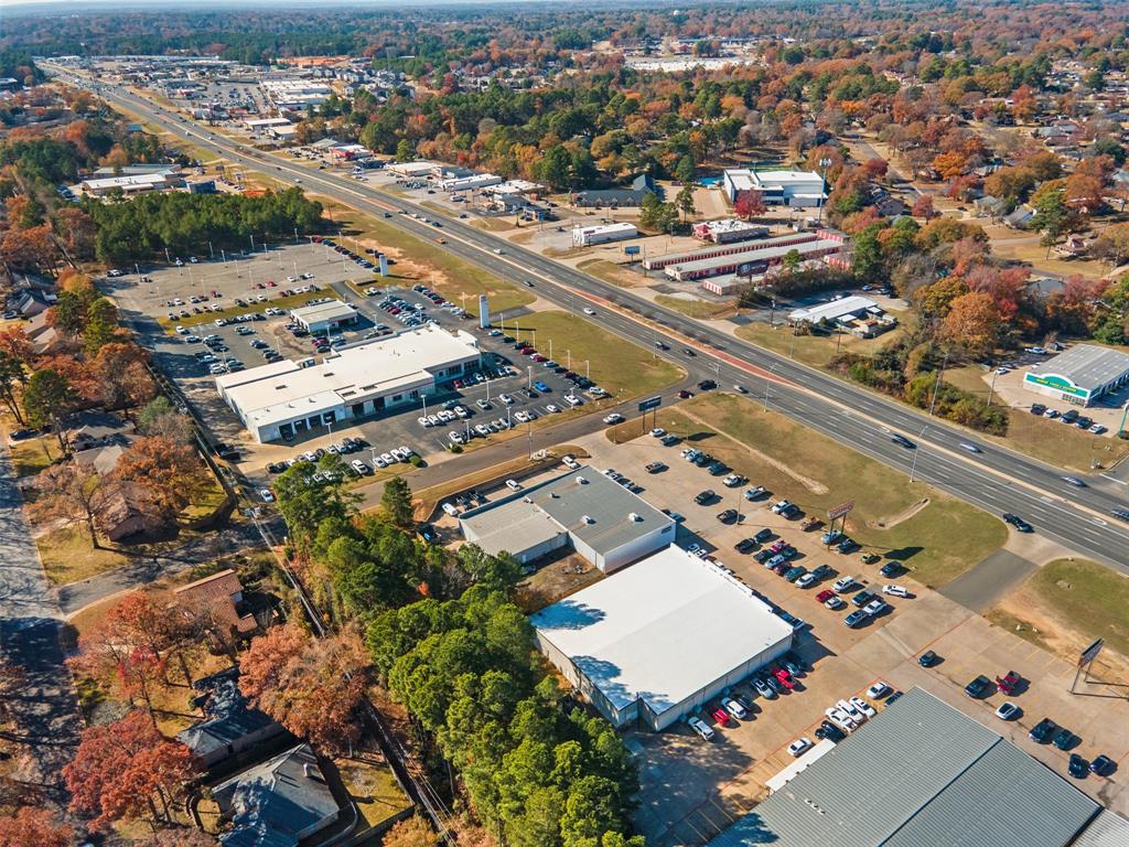 Harleys Corner - Commercial Sale