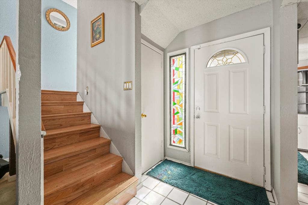 28 Oakbrook Drive