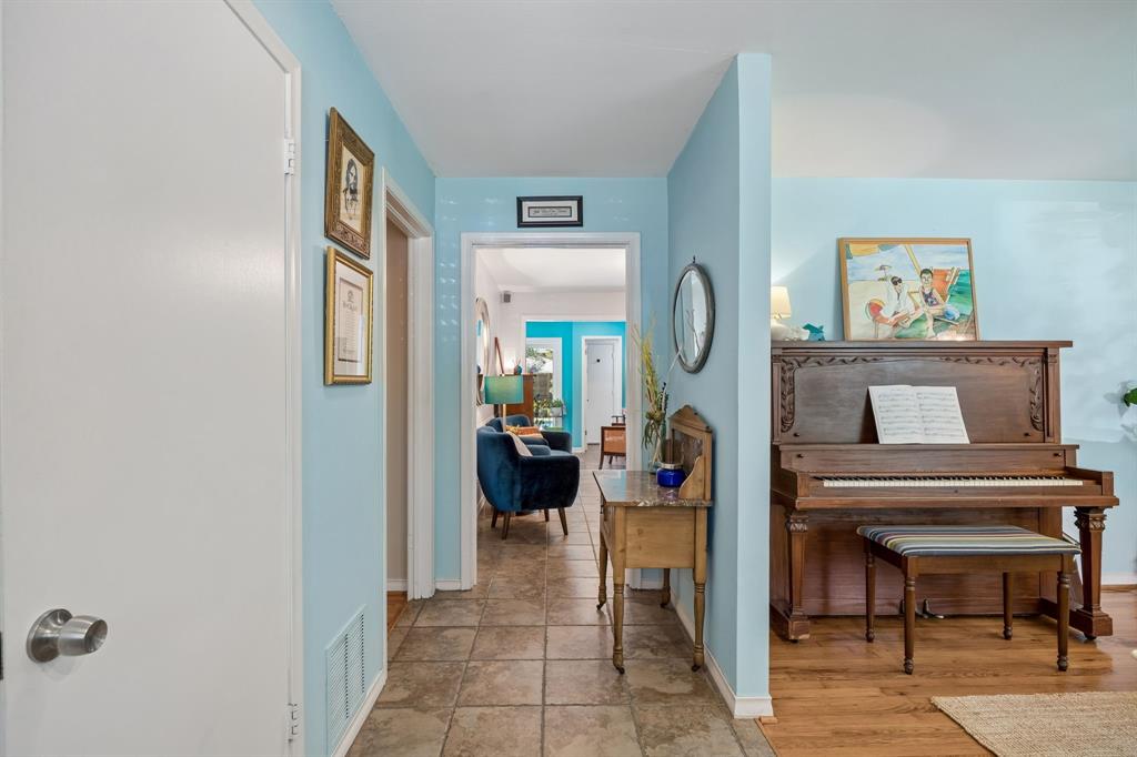 1209 Spruce Drive