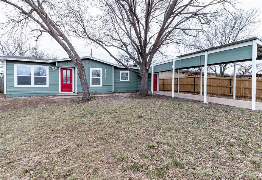 This charming 3-bedroom, 1-bath home in Abilene has been updated with new windows and offers a cozy, inviting feel from the moment you walk in. It’s the perfect place to start your homeownership journey, whether you’re buying your first home, looking to simplify and downsize, or dreaming of a space to make your own. Warm, comfortable, and full of potential, this home is ready for its next chapter. Oven range to be included and installed.