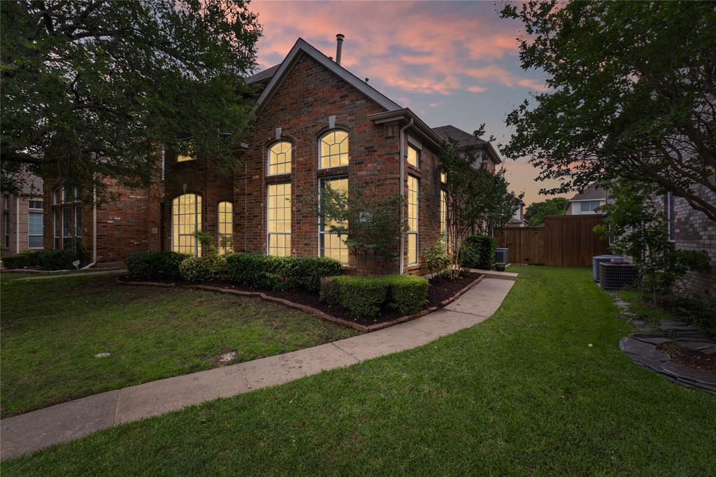 11393 Chaucer Drive