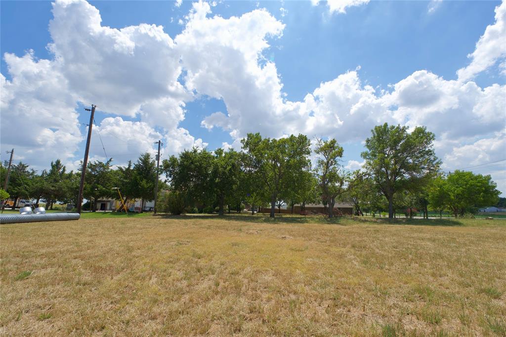 TBD N Mesquite St