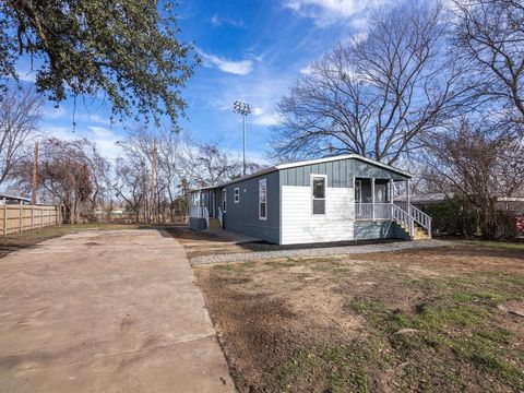 A home in Azle